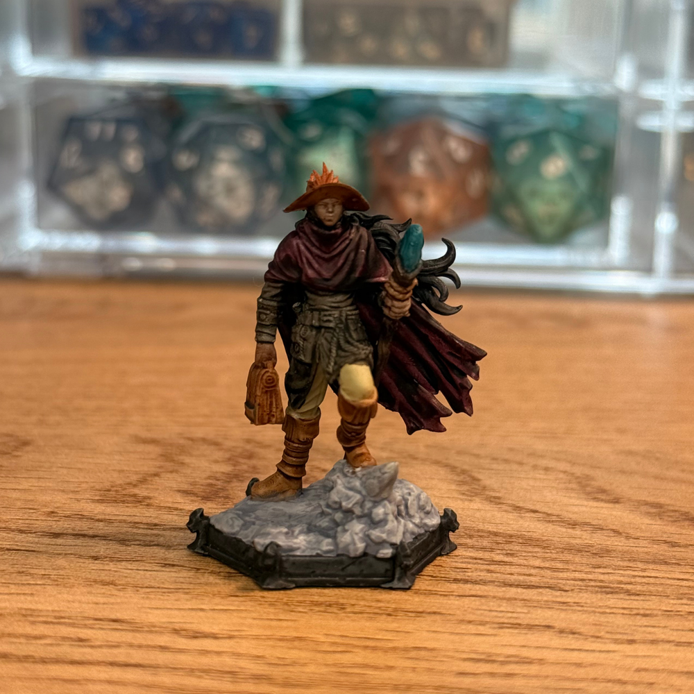 Human or Elf Adventurer · Painted Mini · 32mm