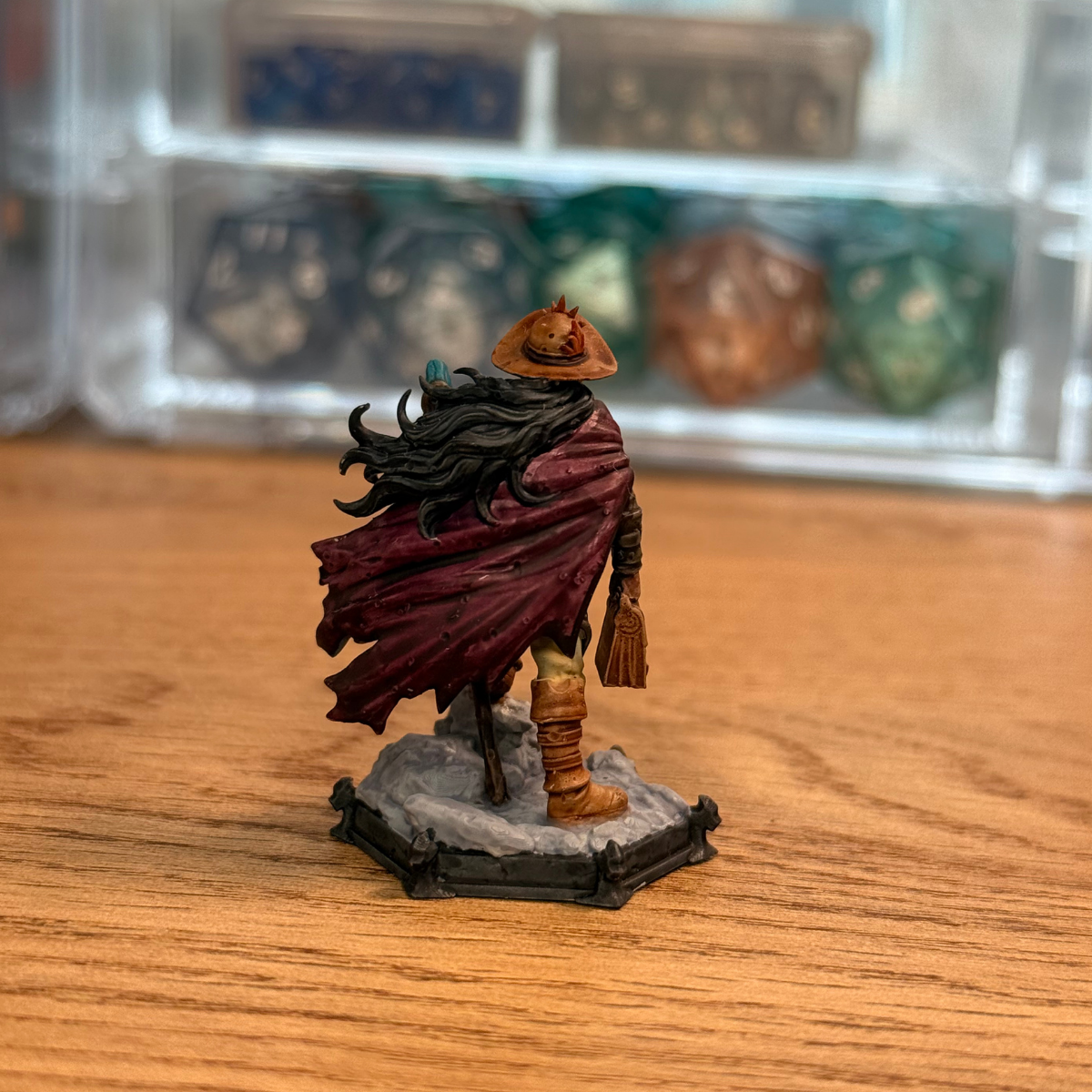Human or Elf Adventurer · Painted Mini · 32mm