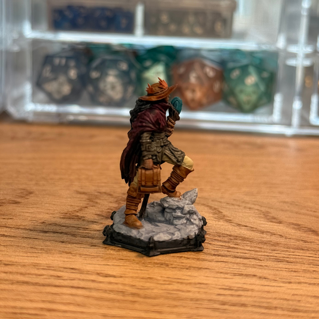 Human or Elf Adventurer · Painted Mini · 32mm