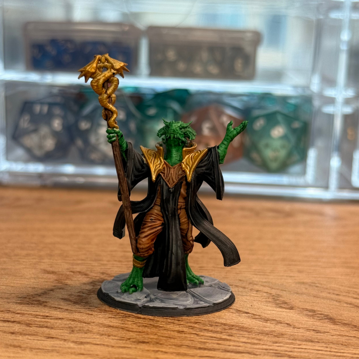 Female Green Dragonborn Mage · Painted Mini · 32mm