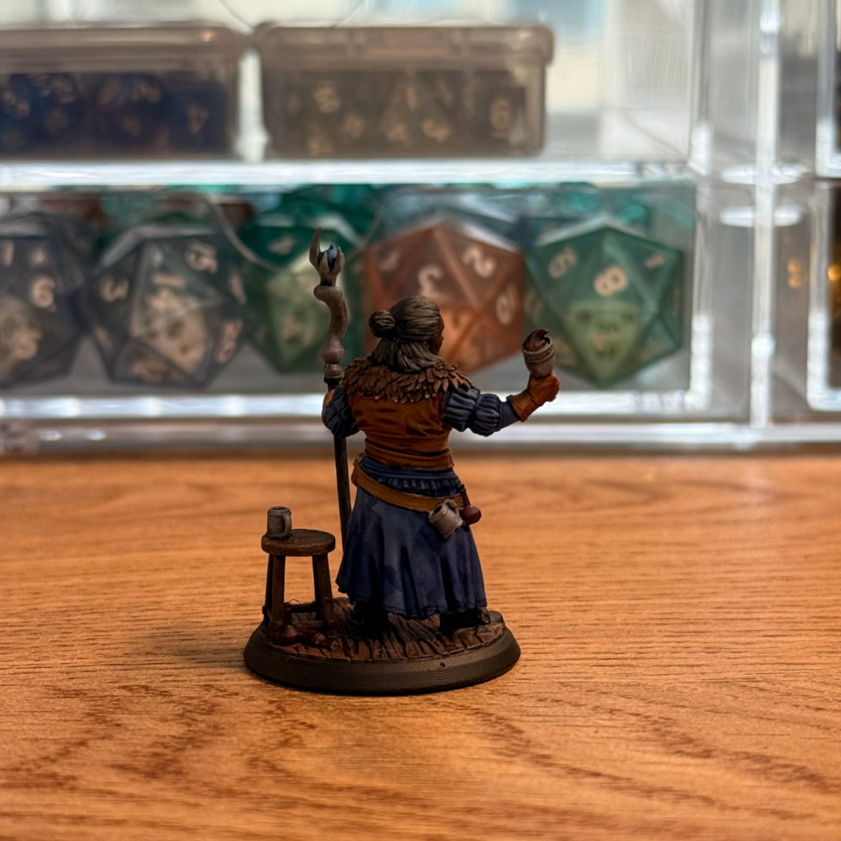 Female Cleric · PC Painted Mini · 32mm