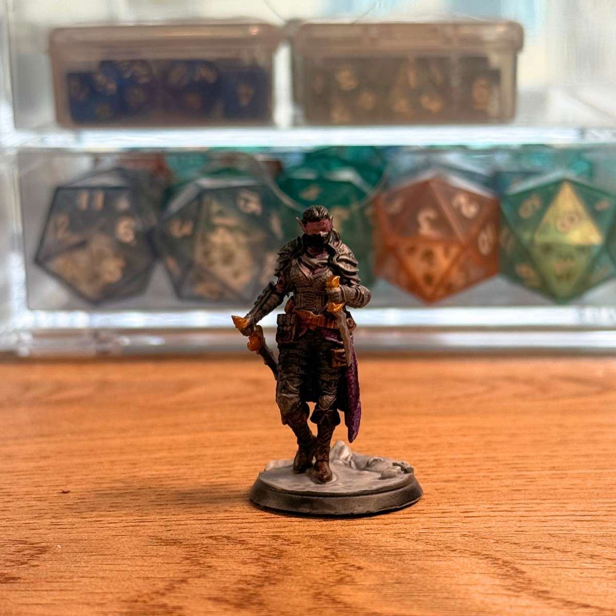 Female Drow · PC Painted Mini · 32mm