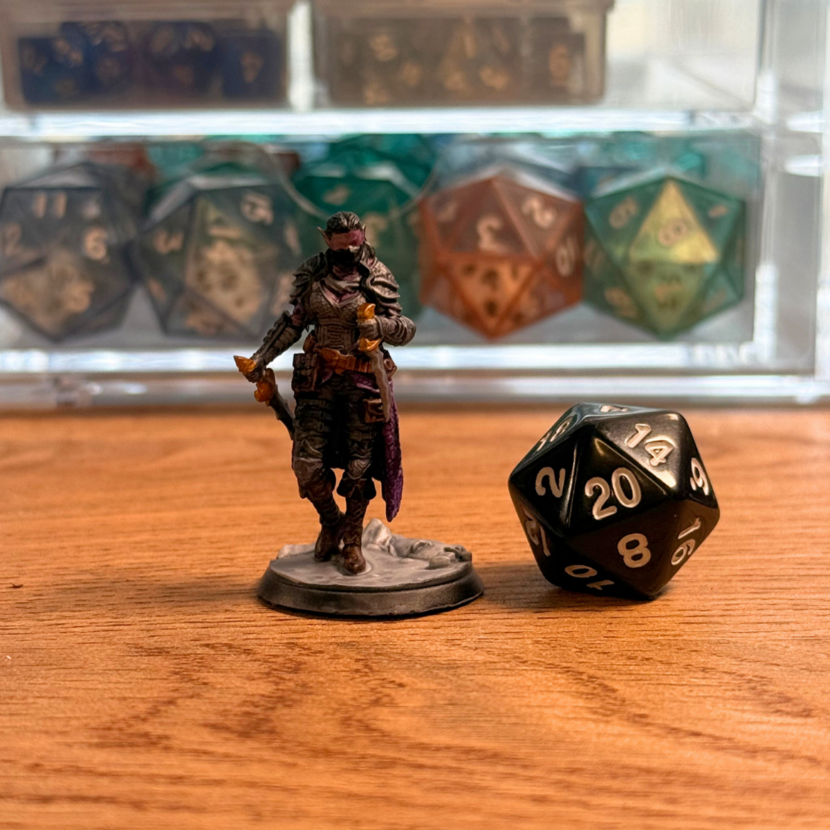 Female Drow · PC Painted Mini · 32mm