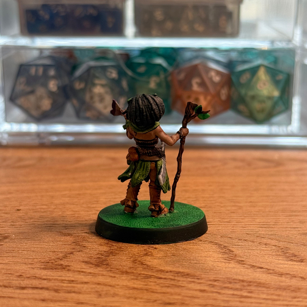 Female Druid · Halfling or Gnome · PC Painted Mini · 32mm